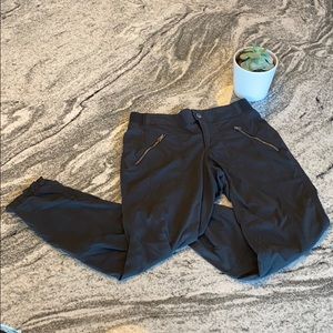 Athleta Trekkie Hike Jogger -size 4